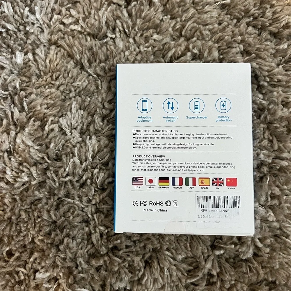 NWT the high quality USB Cable‎